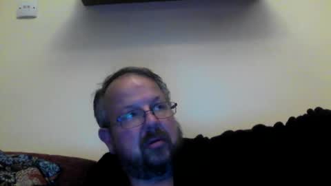 Snapshot of robx32 chatting on March 9, 2025, 9:25 pm Rob online show from March 9, 2025, 9:25 pm