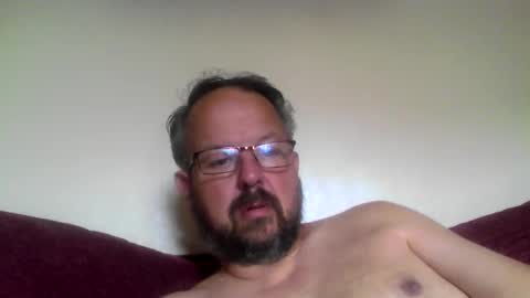 Snapshot of robx32 chatting on September 15, 2025, 10:37 am Rob online show from September 15, 2025, 10:37 am