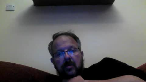 Snapshot of robxx32 chatting on December 2, 2025, 4:02 pm robxx32 online show from December 2, 2025, 4:02 pm