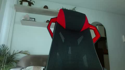 roby_millerr online show from September 20, 2025, 12:28 pm