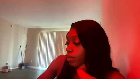 robynthegoddess online show from May 10, 2026, 9:42 pm
