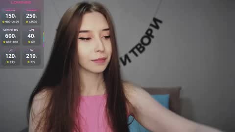 rocketsgirl online show from October 6, 2025, 5:49 am