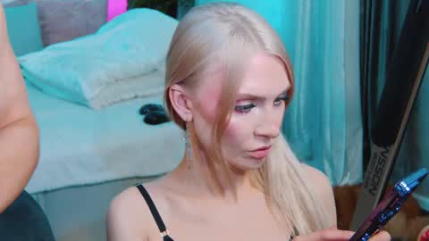 Lina and Den online show from October 12, 2025, 9:30 am