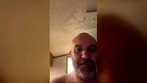 roddyt1127 online show from April 5, 2026, 3:47 am