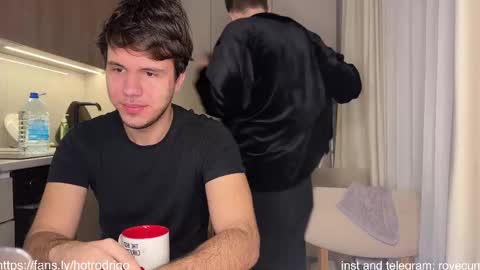Snapshot of rodrigoveira chatting on February 15, 2025, 6:12 pm Rodrigo online show from February 15, 2025, 6:12 pm