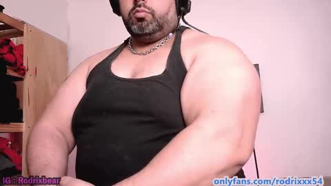 rodrixxx54 online show from September 27, 2025, 10:37 pm