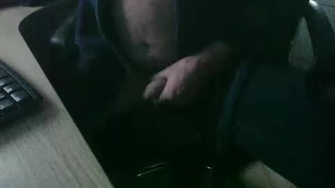 Snapshot of roger_peter chatting on January 17, 2025, 3:32 pm roger_peter online show from January 17, 2025, 3:32 pm