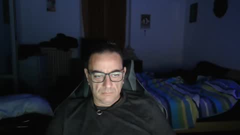 rogerrabbit2023 online show from September 16, 2025, 9:05 pm