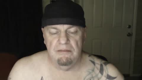 Snapshot of roinaz chatting on December 3, 2024, 7:43 am roinaz online show from December 3, 2024, 7:43 am