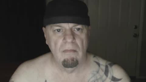 Snapshot of roinaz chatting on December 8, 2024, 10:47 pm roinaz online show from December 8, 2024, 10:47 pm