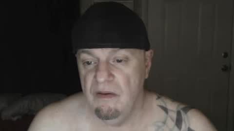 Snapshot of roinaz chatting on December 23, 2024, 8:33 am roinaz online show from December 23, 2024, 8:33 am