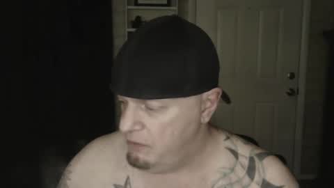 Snapshot of roinaz chatting on January 1, 2025, 7:41 am roinaz online show from January 1, 2025, 7:41 am