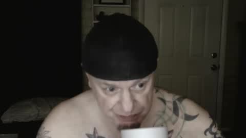 Snapshot of roinaz chatting on January 1, 2025, 11:16 am roinaz online show from January 1, 2025, 11:16 am