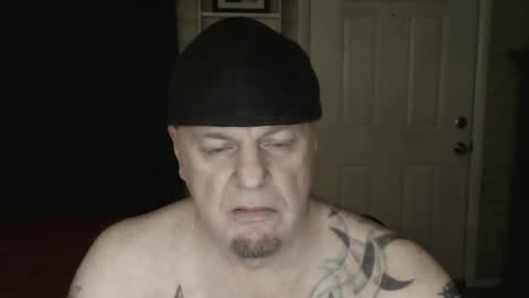 Snapshot of roinaz chatting on January 4, 2025, 4:12 am roinaz online show from January 4, 2025, 4:12 am