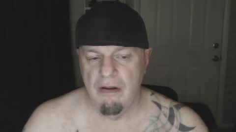 Snapshot of roinaz chatting on February 1, 2025, 7:05 am roinaz online show from February 1, 2025, 7:05 am