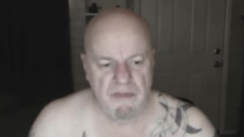 Snapshot of roinaz chatting on February 16, 2025, 8:00 pm roinaz online show from February 16, 2025, 8:00 pm