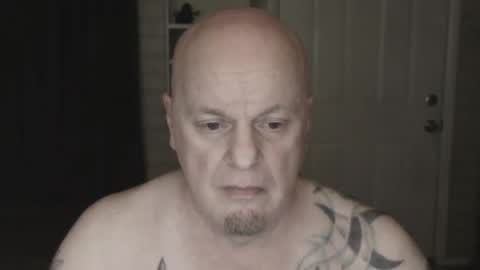 Snapshot of roinaz chatting on February 18, 2025, 2:27 am roinaz online show from February 18, 2025, 2:27 am