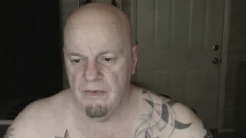 Snapshot of roinaz chatting on March 1, 2025, 12:50 am roinaz online show from March 1, 2025, 12:50 am