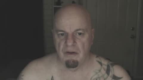 Snapshot of roinaz chatting on March 7, 2025, 4:00 pm roinaz online show from March 7, 2025, 4:00 pm