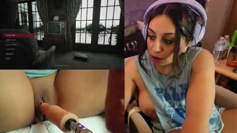 Snapshot of roknblaze chatting on October 31, 2025, 1:39 am Rok-N-Blaze online show from October 31, 2025, 1:39 am