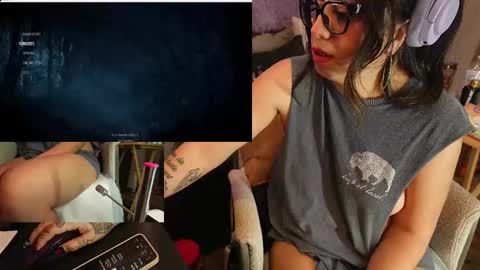 Snapshot of roknblaze chatting on November 24, 2025, 2:22 am Rok-N-Blaze online show from November 24, 2025, 2:22 am