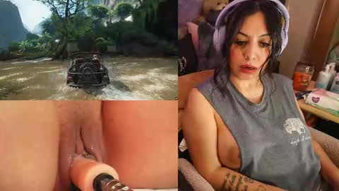 Snapshot of roknblaze chatting on December 5, 2025, 2:53 am Rok-N-Blaze online show from December 5, 2025, 2:53 am