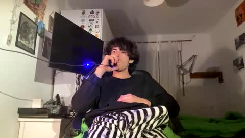 rokyyyyyyyy363545 online show from March 3, 2026, 2:23 pm