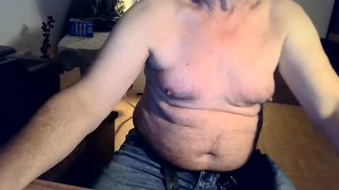 rolandloser1000 online show from December 17, 2024, 4:43 pm