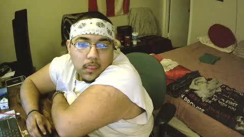Snapshot of rollin_cloudz444 chatting on March 10, 2025, 3:23 am cloudy bottom online show from March 10, 2025, 3:23 am