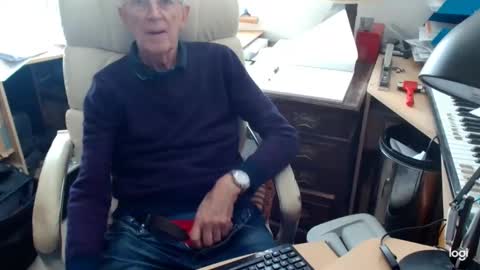 Snapshot of rolydawe chatting on September 11, 2025, 3:23 pm rolydawe online show from September 11, 2025, 3:23 pm