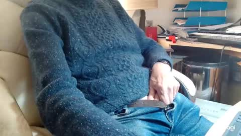 Snapshot of rolydawe chatting on October 31, 2025, 2:40 pm rolydawe online show from October 31, 2025, 2:40 pm