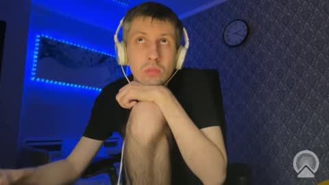 roma305991 online show from December 13, 2025, 9:20 pm