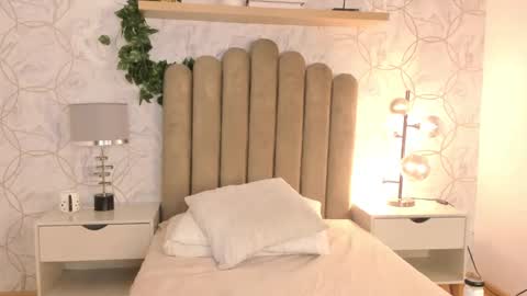   online show from December 31, 2024, 2:47 pm