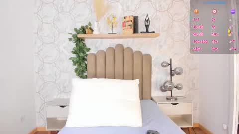   online show from September 23, 2025, 11:57 am