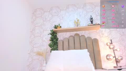   online show from November 4, 2025, 12:37 pm