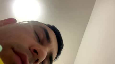   online show from November 9, 2025, 2:43 am