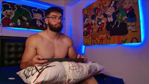 Snapshot of roman_lux chatting on February 11, 2025, 8:31 pm Roman Lux online show from February 11, 2025, 8:31 pm