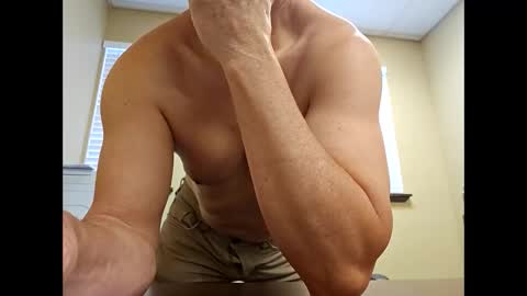 Snapshot of romanteeks chatting on February 18, 2026, 7:43 pm romanteeks online show from February 18, 2026, 7:43 pm