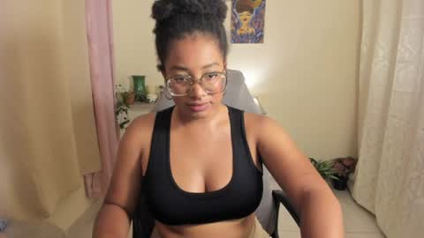 Snapshot of romantic_stargirl chatting on June 13, 2026, 3:59 am Is A Belle online show from June 13, 2026, 3:59 am