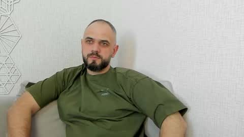 Snapshot of romdv chatting on March 2, 2026, 7:59 am romdv online show from March 2, 2026, 7:59 am