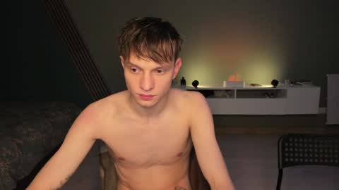 Snapshot of romeo_mercy chatting on December 13, 2024, 11:28 pm Romeo online show from December 13, 2024, 11:28 pm