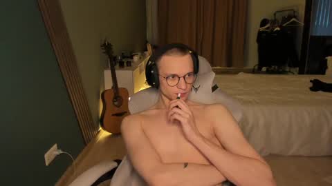 Snapshot of romeo_mercy chatting on January 31, 2025, 6:13 am Romeo online show from January 31, 2025, 6:13 am