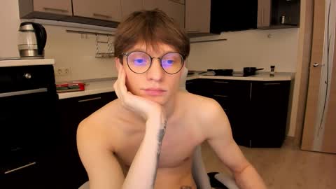 Romeo online show from November 16, 2025, 10:48 pm