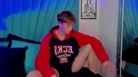 Snapshot of romeo_ricci1 chatting on December 16, 2024, 12:48 am Romeo Ricci online show from December 16, 2024, 12:48 am