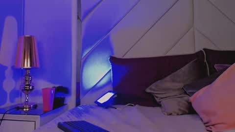 Snapshot of romeo_ricci1 chatting on January 13, 2025, 12:41 am Romeo Ricci online show from January 13, 2025, 12:41 am