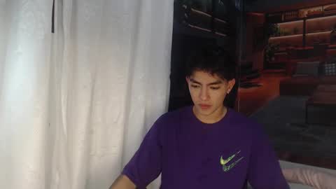 Romeo online show from December 17, 2025, 7:20 pm