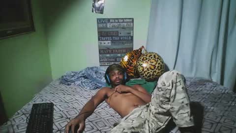 romeotyn online show from September 24, 2025, 11:08 pm