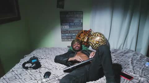 romeotyn online show from October 1, 2025, 6:41 am