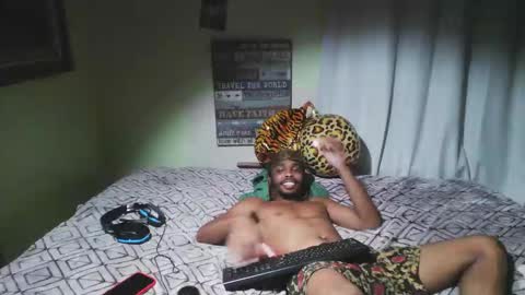 romeotyn online show from October 1, 2025, 11:44 pm