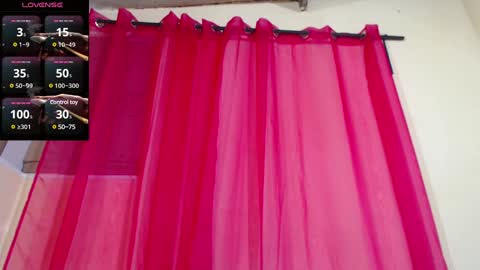 Romina Fiore  online show from February 14, 2025, 11:42 pm